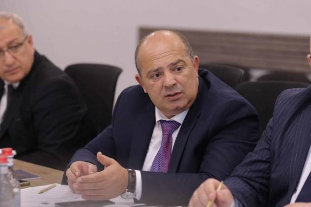 «Հրապարակ»․ Տավուշի մարզպետը, հացի սեղանի շուրջ, փորձել է լվանալ գյուղացիների գլուխները