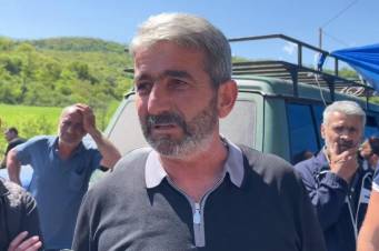 Դավաճա՞ն է, պարտադրե՞լ են, թե՞ ուղղակի միամիտ գյուղացի է