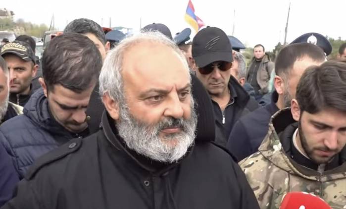 Բագրատ Սրբազանը կատակելով ասաց՝ որտեղից է «ֆինանսավորվել»
