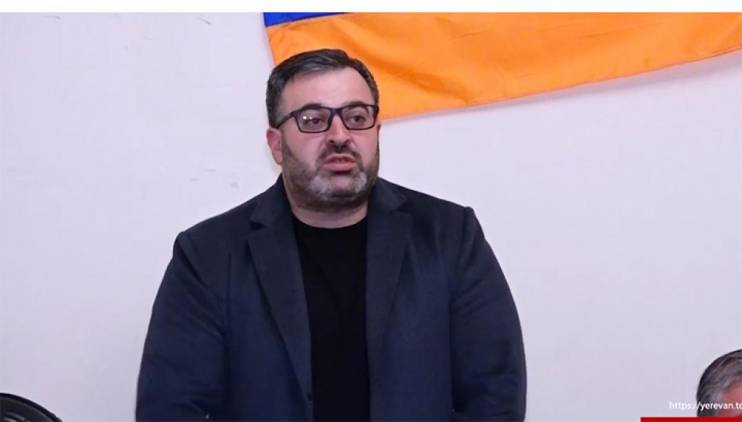 3 տեղ ճանապարհ են փակել, որ մարդիկ չմիանան․ սարսափների մեջ են