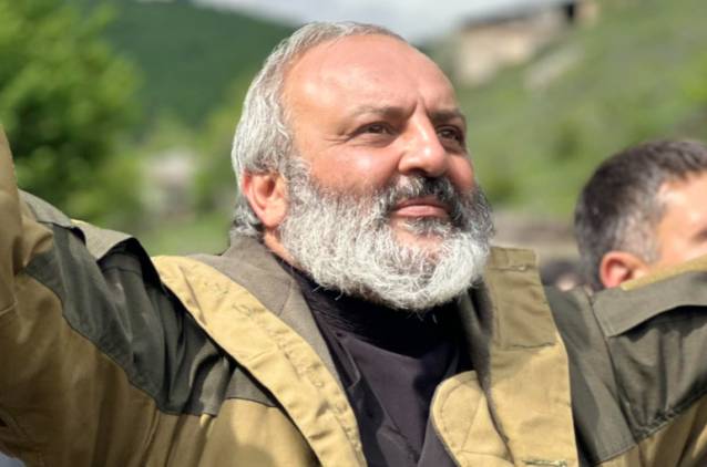 «Հրապարակ». Սրբազանին սիրում են բոլորը, զզվում են ՔՊ-ականները