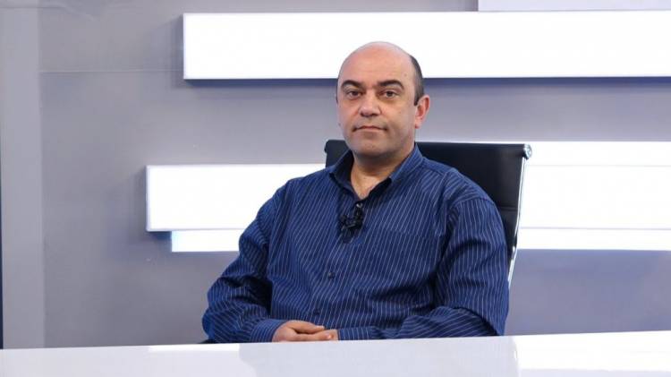 Լեւոն Տեր-Պետրոսյանի շարժումն էլ էր հոգեւորական ղեկավարում