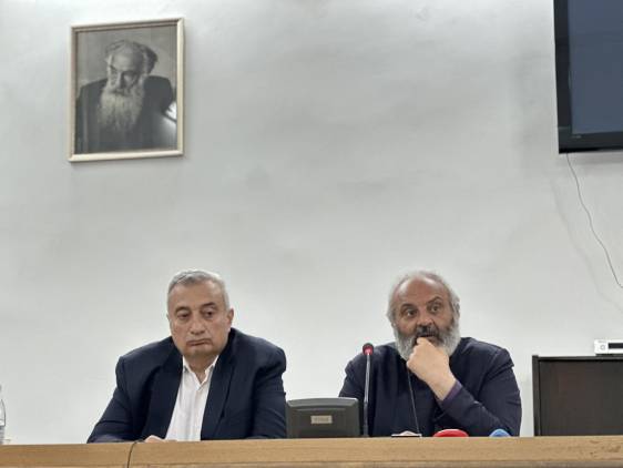 Պատմության ինստիտուտի աշխատակիցները ջերմորեն ընդունեցին Բագրատ Սրբազանին