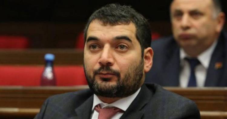 «Հրապարակ»․ Աներձագի «կրոնական» վոյաժները