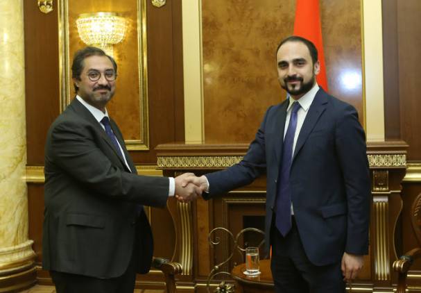 «Հրապարակ»․ Արեւային կայանի, «Ֆլայ Արնայի» ծրագրերը ձախողվել են․ ԱՆԻՖ-ը կփակվի՞