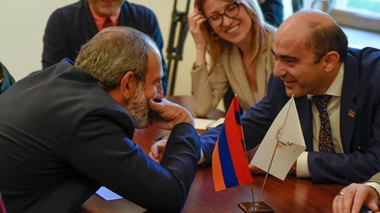 «Հրապարակ». Ի՞նչ է ուզում Փաշինյանի նախկինը նախկիններից