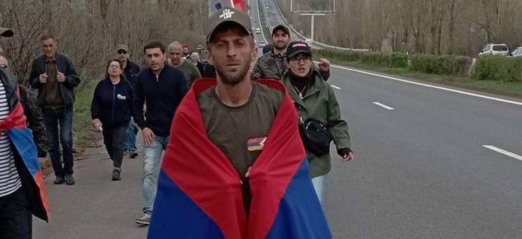 «Հրապարակ». Խոսակցություն կա, որ անկլավային գյուղերի հանձնման վերջնաժամկետն օգոստոսի 15-ն է