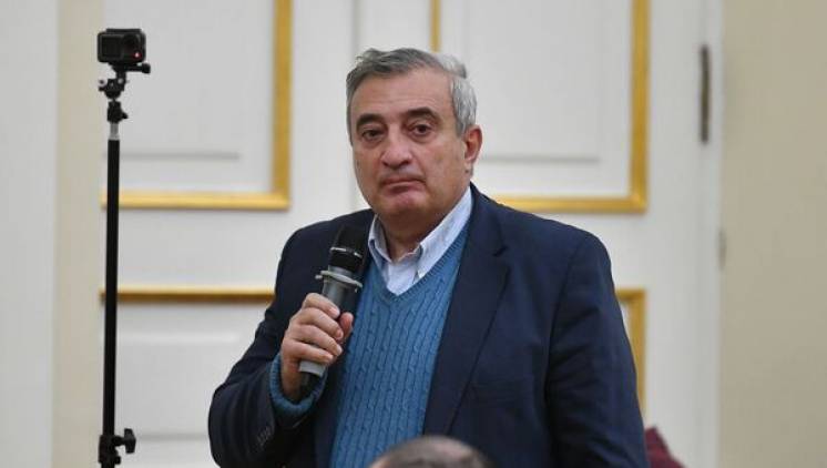 Հսկայական գործ է կատարել Պապ թագավորը, ամենակարեւորը՝ բանակն է կայացրել