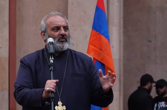 Փաշինյանը վերջին անգամ է գնալու Սարդարապատ որպես վարչապետ․ Բագրատ Սրբազան