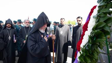 «Հրապարակ». Ի վերջո, ինչո՞ւ Վեհափառը Սարդարապատ չայցելեց առավոտյան