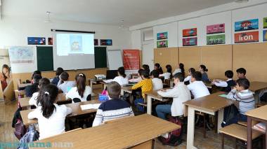 Լեզվի քաղաքականությո՞ւն, թե՞ քաղաքական լեզվանիություն. ռուսերենը՝ Հայաստանում, Վրաստանում և Ադրբեջանում