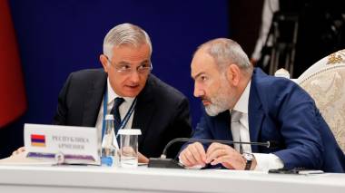 «Հրապարակ». Որեւէ փաստաթուղթ չի կարող քողարկել Փաշինյանի ու Մհեր Գրիգորյանի հանցագործությունը
