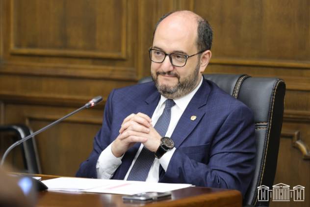 «Հրապարակ». «Մարող» շարժումն ու ՔՊ-ի «բայաթին»
