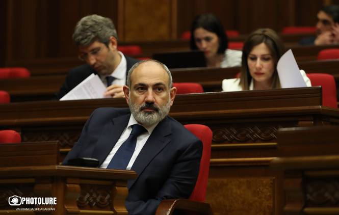 «Հրապարակ»․ Փաշինյանը սթրես էր հաղթահարում