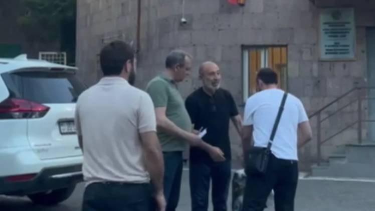 Աշոտ Երկաթն ազատ արձակվեց
