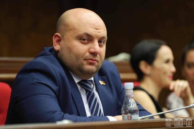 Միլիոններ, ռուբլի եւ եվրո, 3 բնակարան Երեւանում, ավտոկայանատեղի․ Տրդատ Սարգսյանի ճոխ հայտարարագիրը