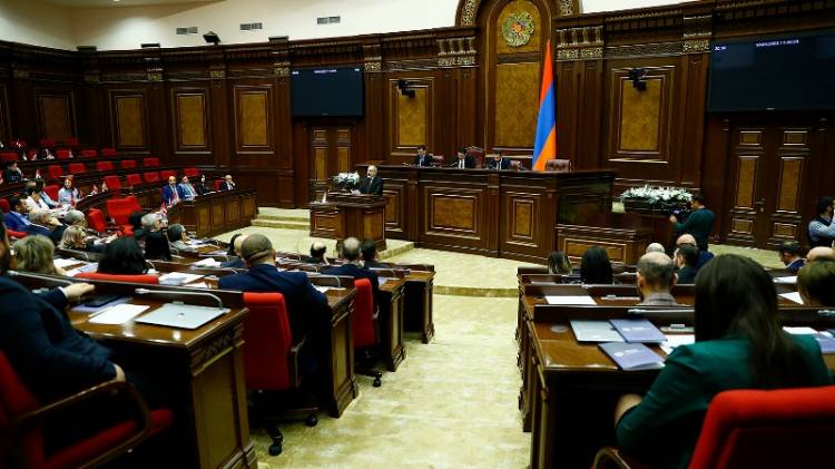 «Հրապարակ»․ Արտահերթից առաջ և հետո՝ ռելաքս