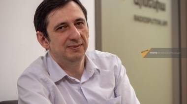 «Հրապարակ»․ Կառուցողական երկխոսություն, այլ ոչ թե անհավասարակշիռ հայտարարություններ եւ սոցցանցերում էմոցիոնալ գրառումներ