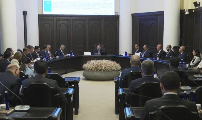  Փաշինյանը նիստ է վարում․ ի՞նչ է քննարկվում