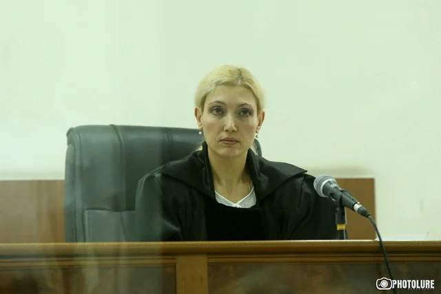 «Հրապարակ»․  Իշխանության վարկանիշը բարձրացնելու փոքրիկ շանսը