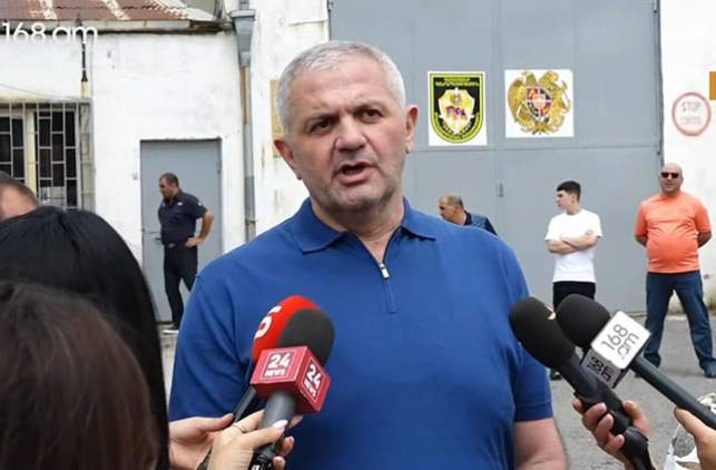 «Հրապարակ»․ Վանաձորը ցնծությամբ է ընդունել Մամիկոն Ասլանյանին