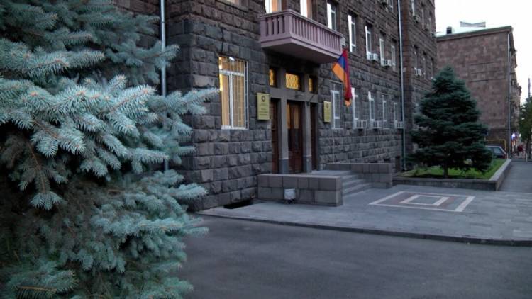 Ի՞նչ է կատարվում ԱԱԾ շենքի մոտ