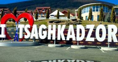 ՔՊ-ականի հարսը՝ աճուրդի միակ մասնակից