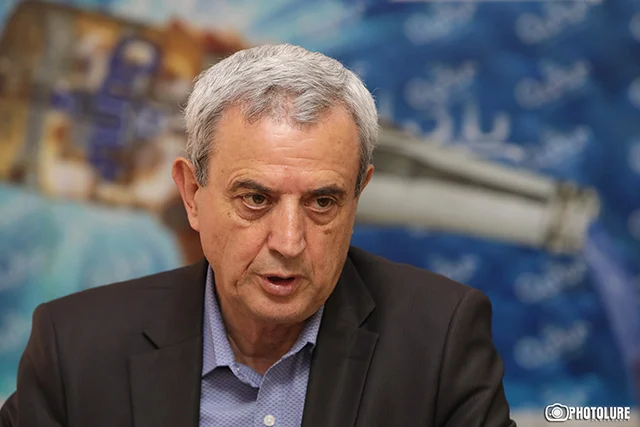«Հրապարակ»․Ես շատ կուզեի իմանալ, օրինակ` Վազգեն Սարգսյանի եղբայրն ի՞նչ կարծիքի է այդ մասին