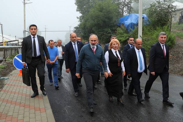 Հեռանա՞լ ես ուզում, դուխով հեռացիր