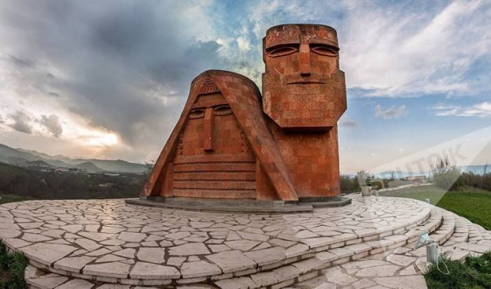 Ադրբեջանը սկսել է Արցախի «Մենք ենք, մեր սարերը» հուշարձանը յուրացնելու գործընթաց