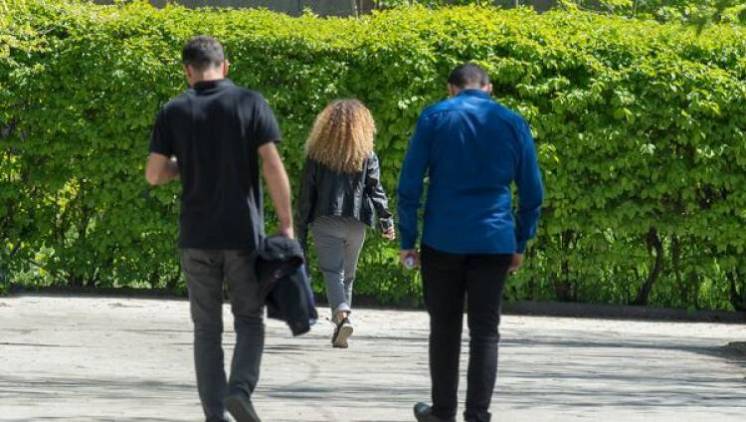 Լրիվ ուրիշ մտքեր