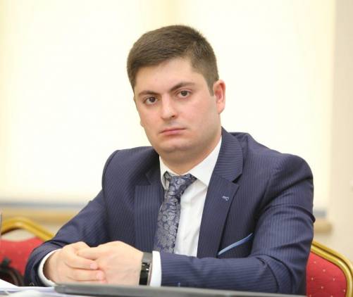 Կառուցապատողներն ու քաղաքացիները կրակն են ընկել քաղաքապետարանի ձեռքը