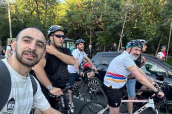 Ինչի՞ց է Փաշինյանը դարձել սիրող հեծանվորդ