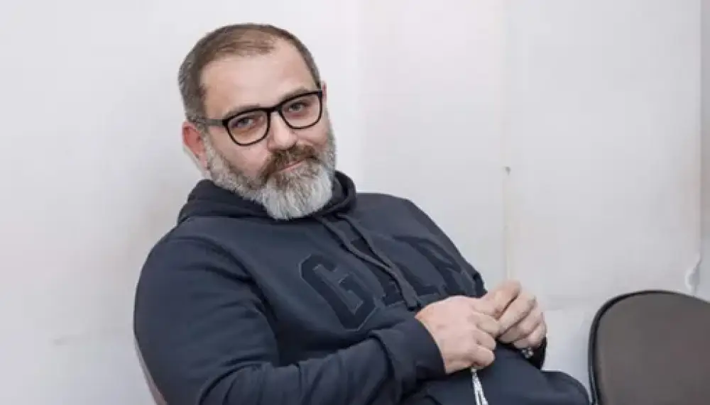 Վերադառնում եմ կռվի առաջին շարքեր