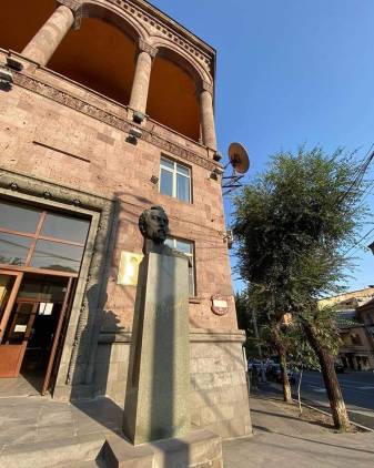 «Հրապարակ»․ Բուհեր կփակվեն