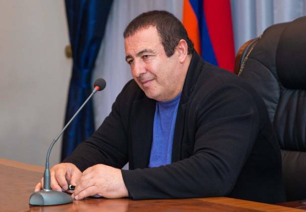 «Հրապարակ». Մենք պետք է մտածենք նոր ճանապարհների եւ մյուս ենթակառուցվածքների մասին, սակայն ոչ ի հաշիվ մեր ազգային շահերի