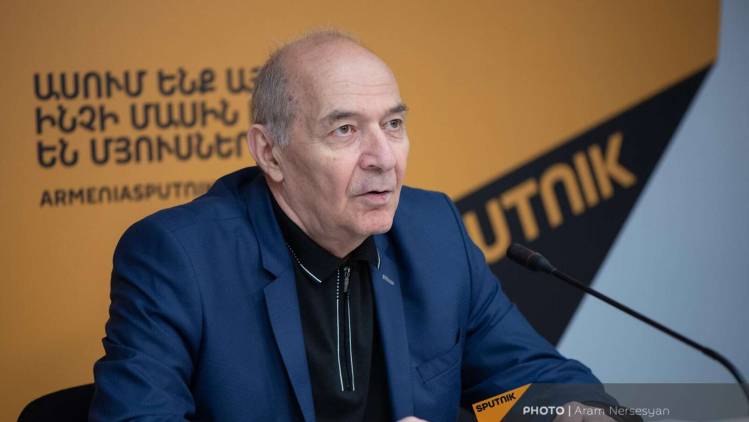 Բջջայինով քաղաքական հարցումներ անելը սխալ է, մարդիկ վախենում են, որ իրենց կձայնագրեն, «սեւ ցուցակներում» կհայտնվեն