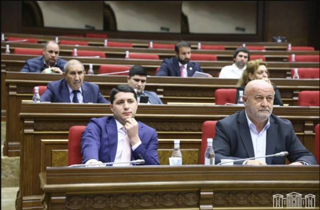 Նիկոլը դադարո՞ւմ է լինել ՔՊ-ի Նիկոլը