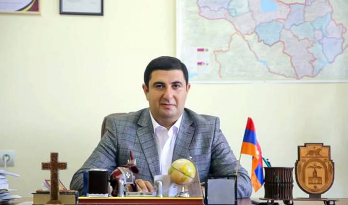 Ինչու է ուշանում Գյումրու համայնքապետի հրաժարականը․ ինչ է կատարվում «Բալասանյան դաշինքի» ներսում