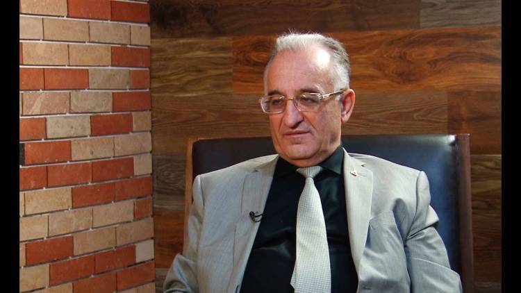 «Հրապարակ». Մեկ մահակ` երկուսի գլխին