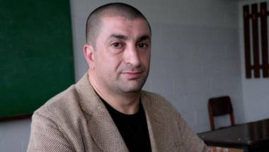 Վանաձորի պարագայում կարողացան, Գյումրիում չի լինում