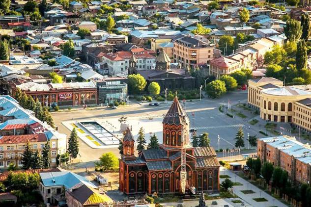 Գյումրին կոլապսի մեջ է․ հազարավոր աշխատողներ աշխատավարձ չեն ստացել