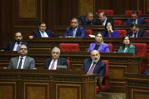 «Հրապարակ»․ Հաջորդն ովքեր են SMS ստանալու