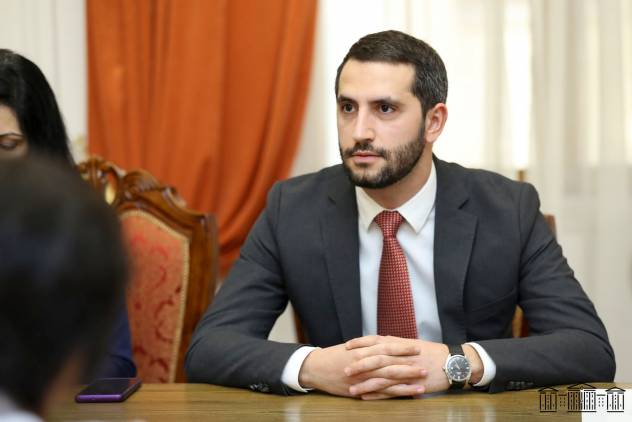 «Հրապարակ». Դիվանագիտական նոնսենս կամ նոր մշակույթ