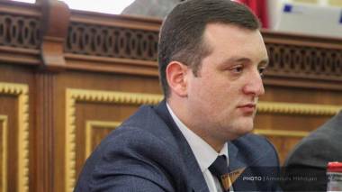 Աննա Հակոբյանի ազգականը` քաղաքապետի օգնական. պաշտոնների բաշխում  Գյումրու համայնքապետարանում