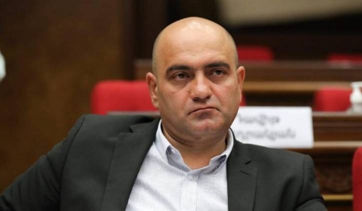 Էս պոպուլիստները բոլորին քերթում են, բացի իրենց շրջապատի օլիգարխներից