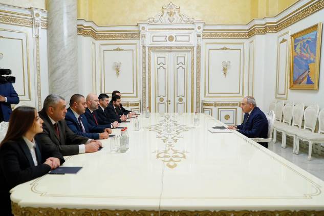 «Հրապարակ». Փրայմըրիզը քանդեց ՔՊ-ի տունը      