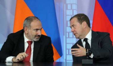 Մեդվեդեւը փաստացի ասում է՝ Ալիեւը նախապատրաստում է նոր լայնածավալ պատերազմ․ կովկասագետ