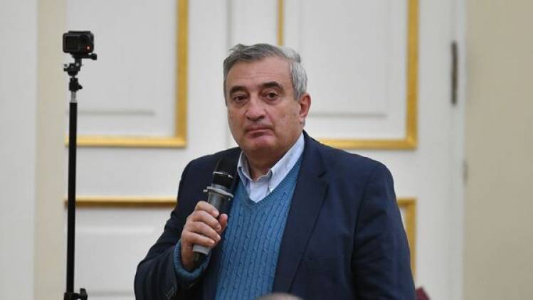 «Հրապարակ». Հիմա էլ ԳԱԱ պատմության ինստիտուտն է հայտնվել թիրախում