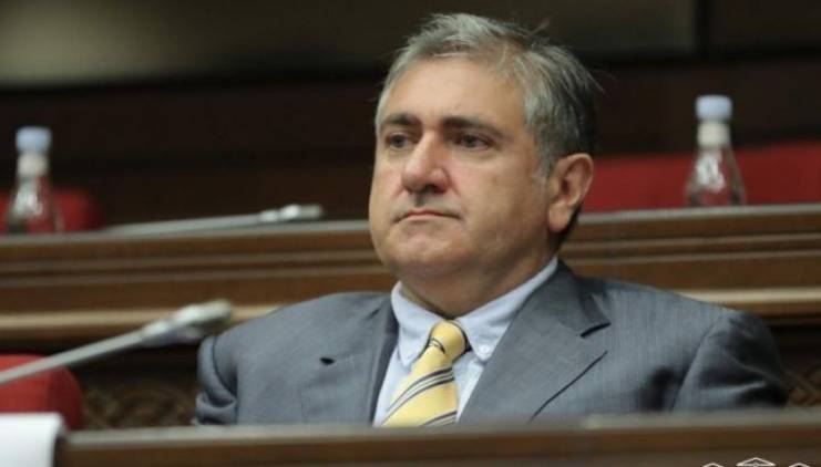 «Հրապարակ»․10 աշխատանքային օրվա ընթացքում Փաշինյանը 3 զիջում արեց Ալիեւին